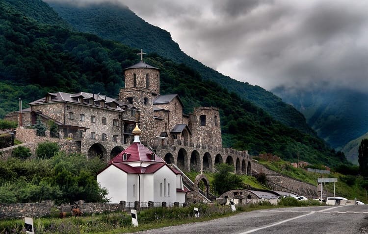 Фиагдон монастырь